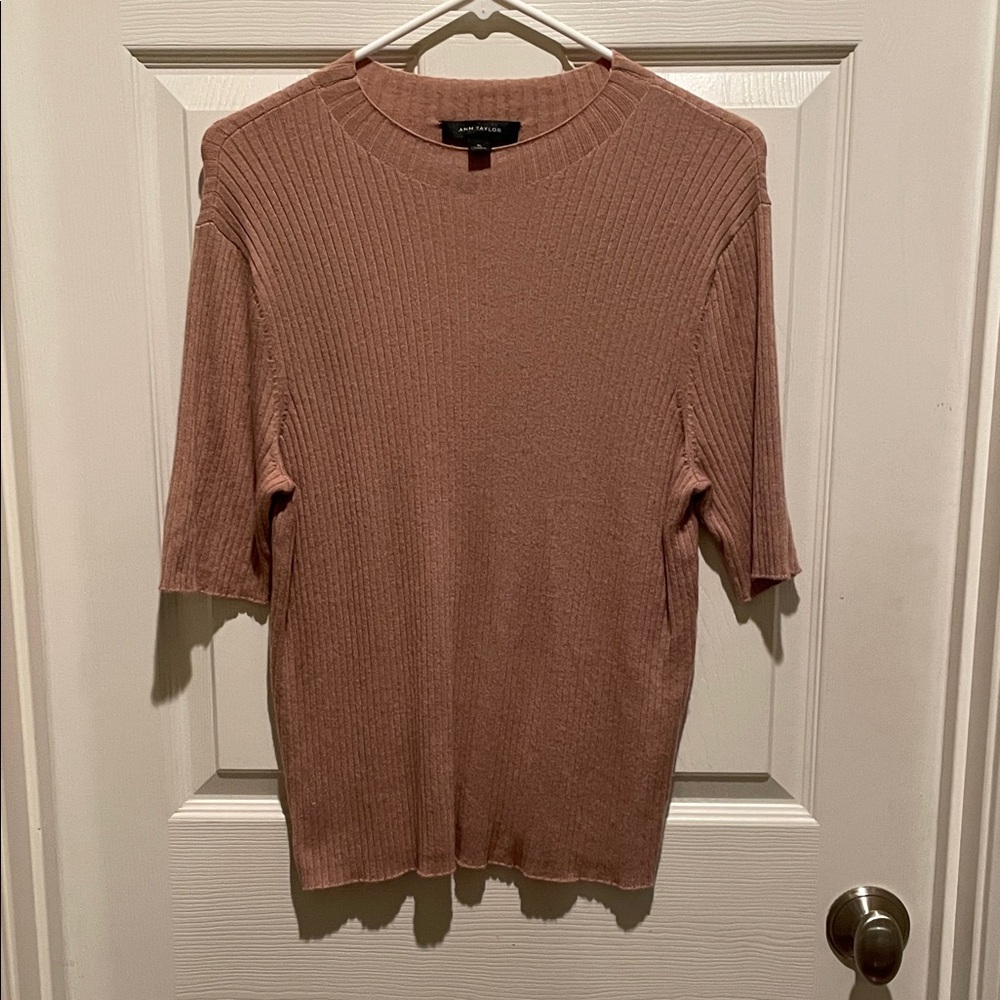 Ann Taylor Camel Ribbed Knit Top; sz XL Good cond.